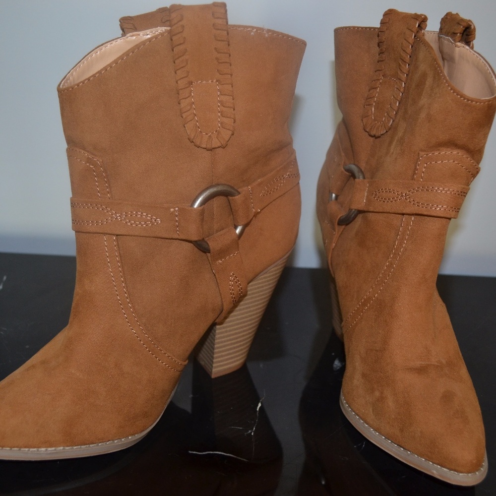 🌟FINAL MARKDOWN🌟BNWT ($79)Express Ankle Boots